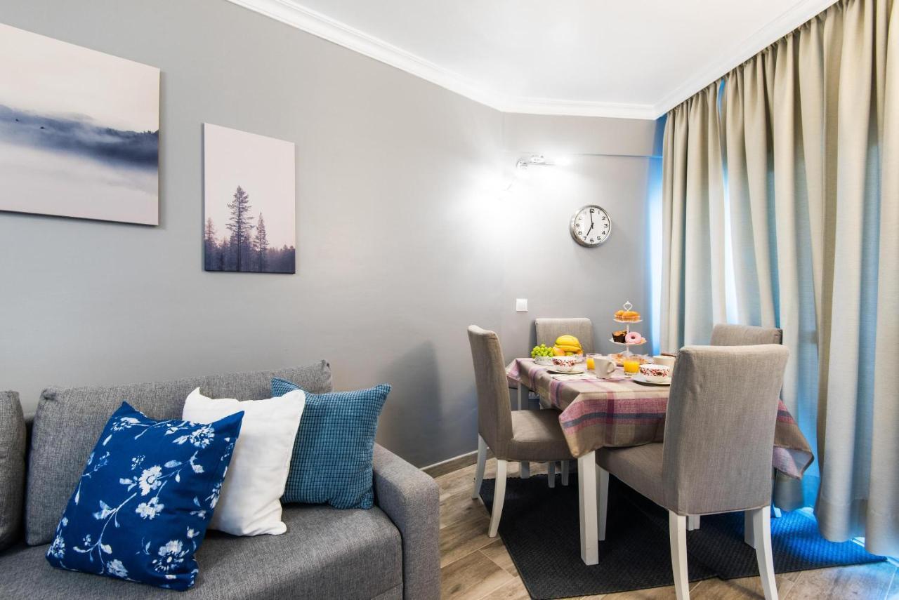 Beachfront Apartment Puerto Marina เบนัลมาเดนา ภายนอก รูปภาพ